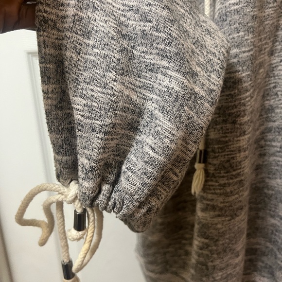 Easel Heathered Gray Lace-Up Hoodie - Picture 3 of 8